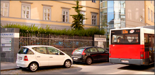 Praxis Prof. Dr. Okamoto, Dermatologe Wien, Eingang zum Ordinationszentrum der Confraternität Privatklinik